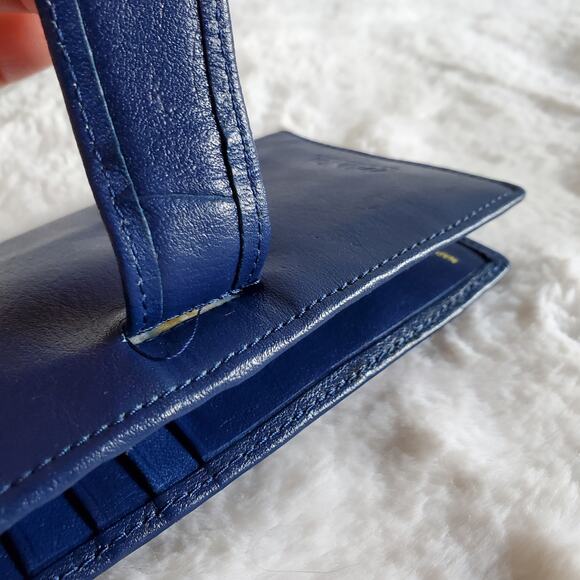 Mundi Card Wallet Read Description - Picture 7 of 7